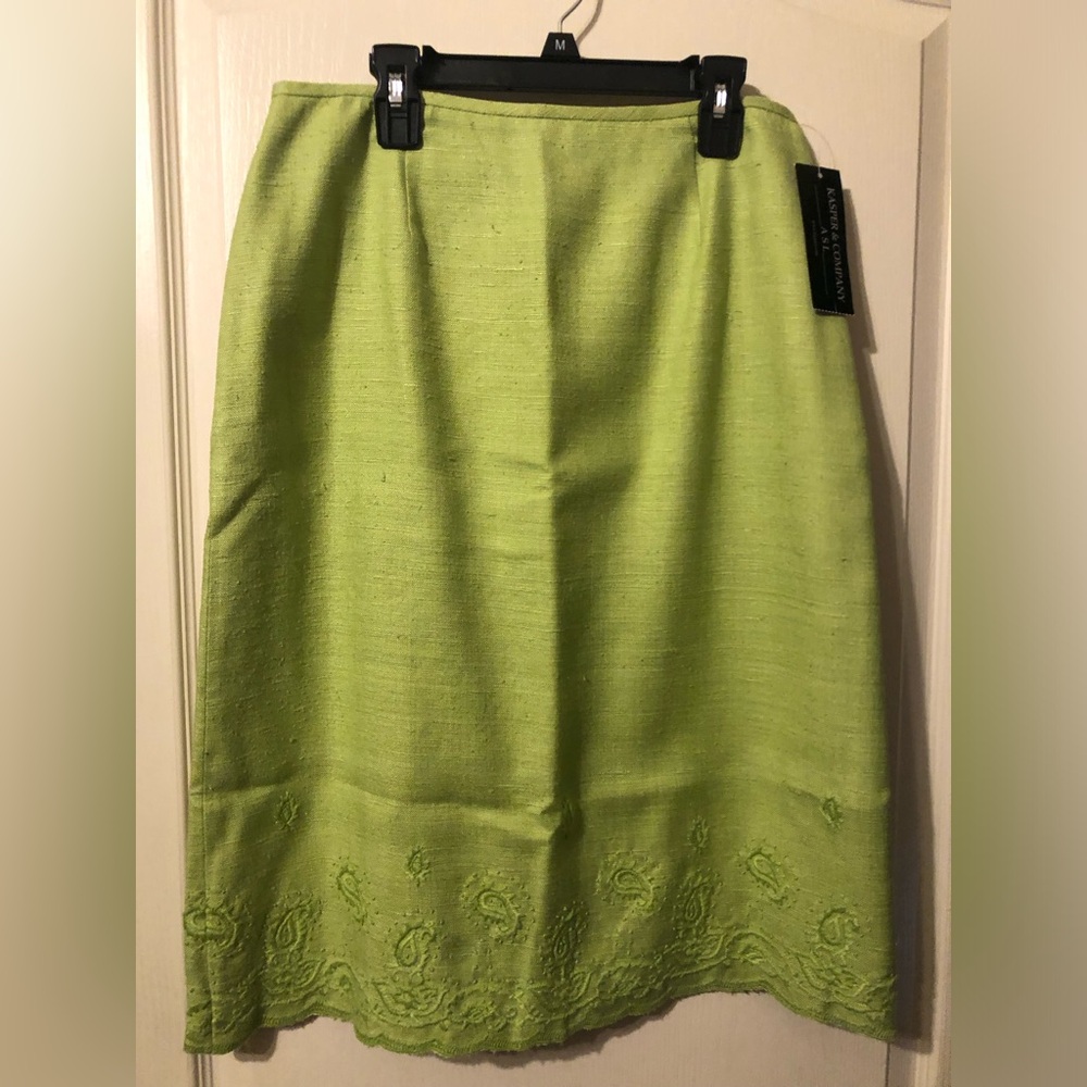 Kasper & Company- Green Silk, Embroidered Women's Skirt